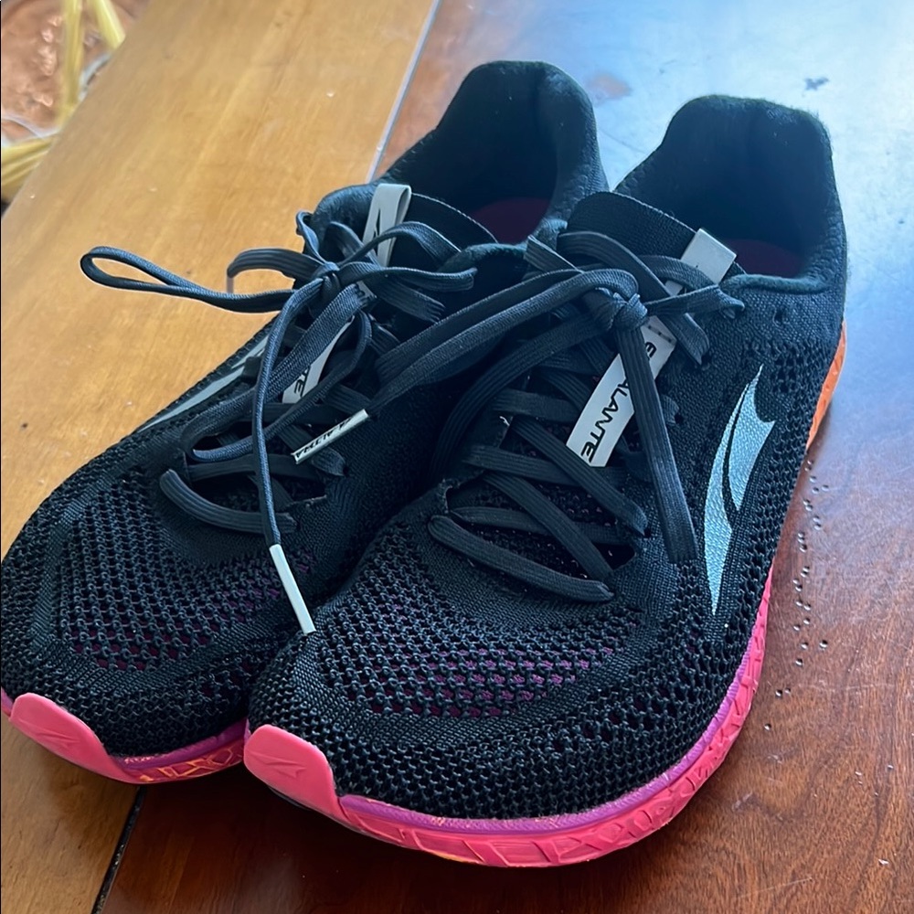 Altra escalante racer